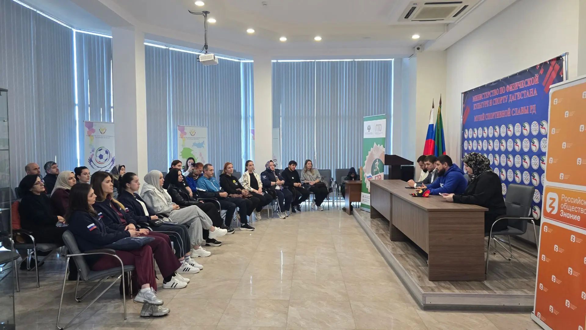 Просветители ДГУ приняли участие в цикле мероприятий Российского общества «Знание»